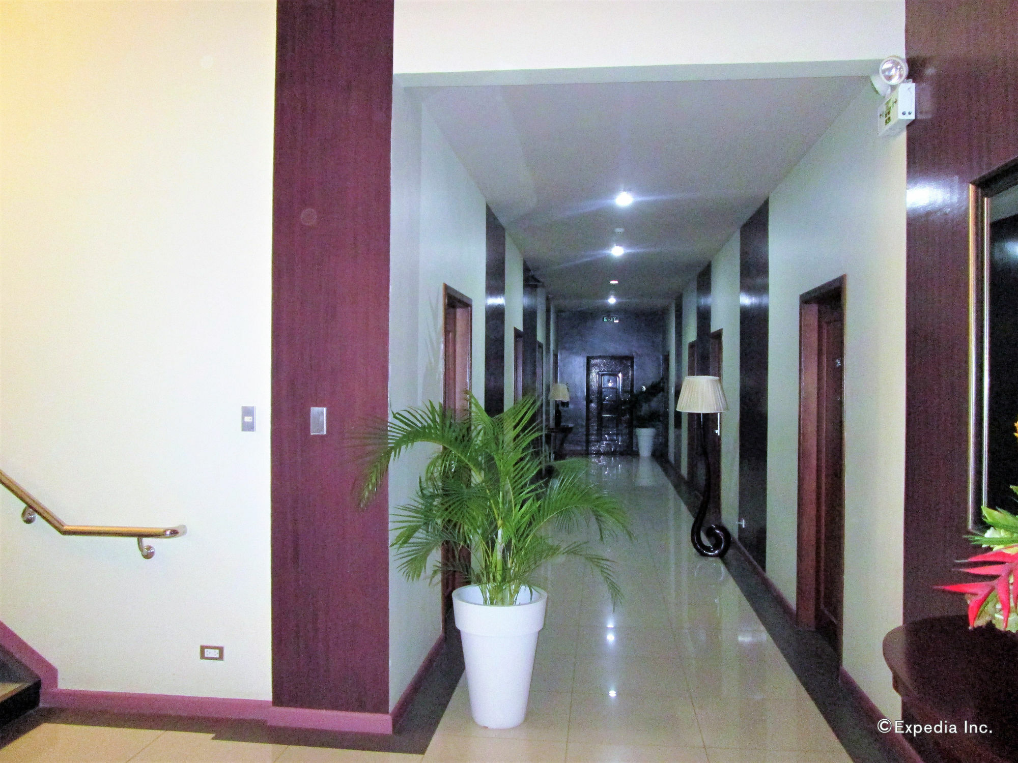 Uptown Condotel Cagayan de Oro Exterior foto
